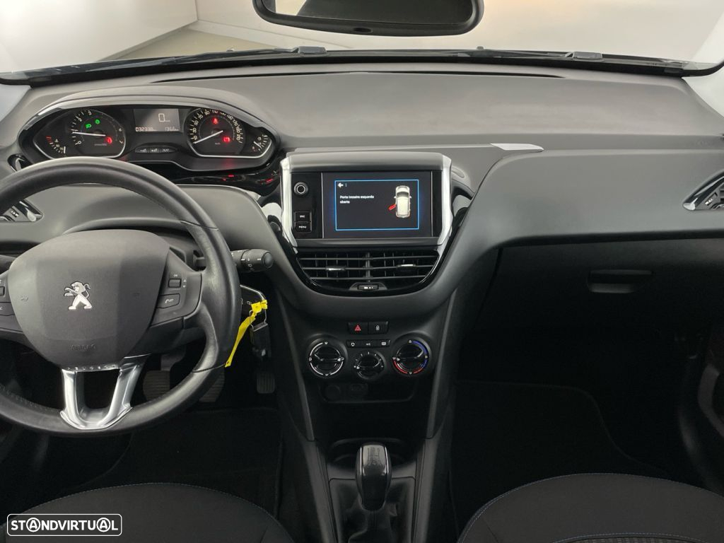Peugeot 208 1.2 PureTech Signature - 10