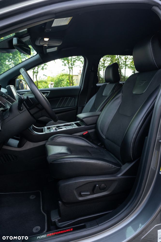 Ford Edge - 15