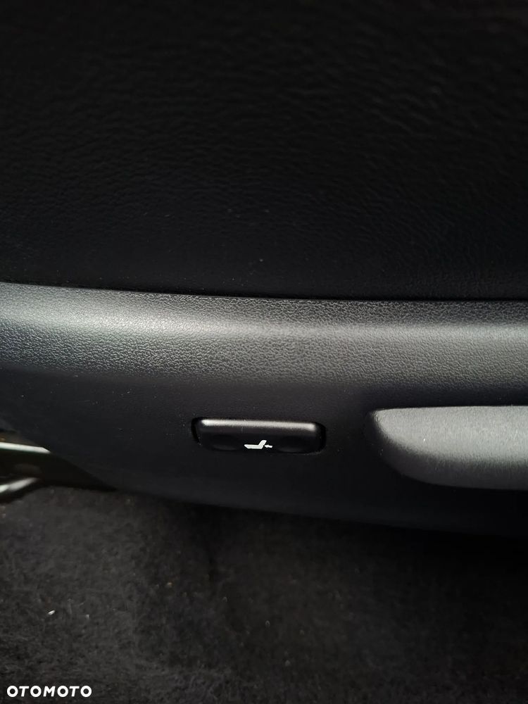 Toyota Auris 1.6 Valvematic Executive - 37