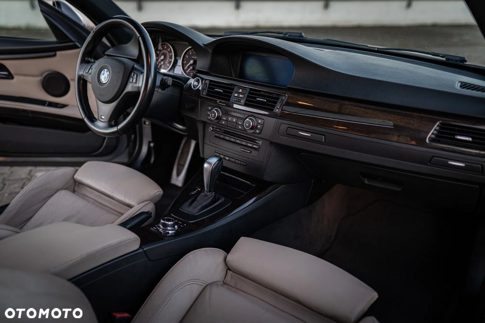 BMW Seria 3 335i - 18