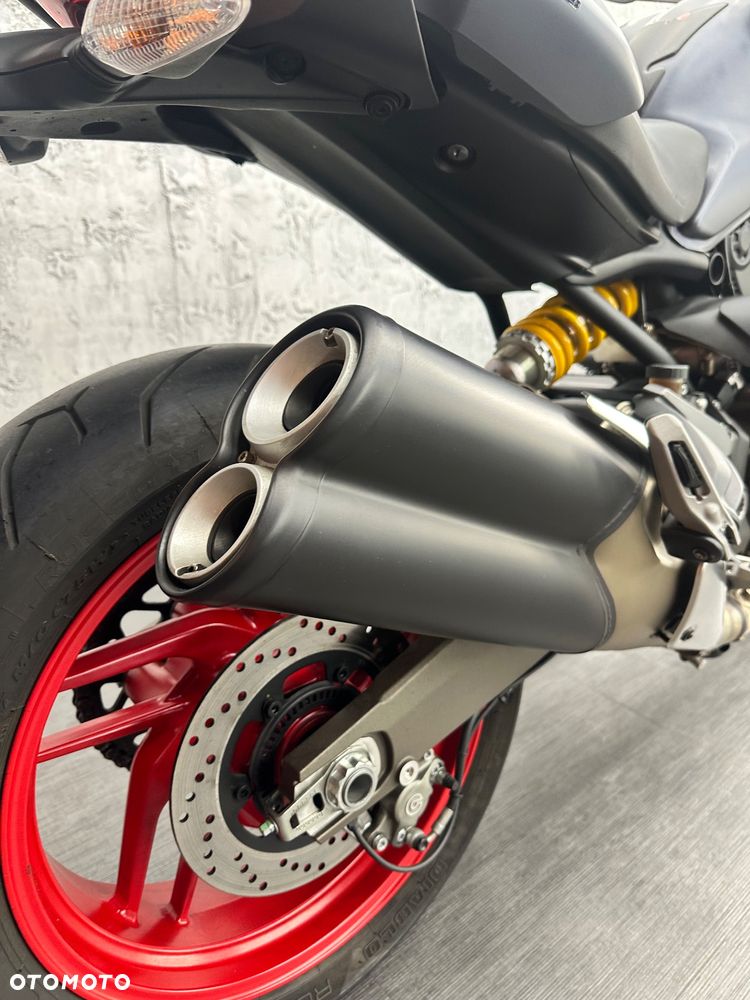 Ducati Monster - 10