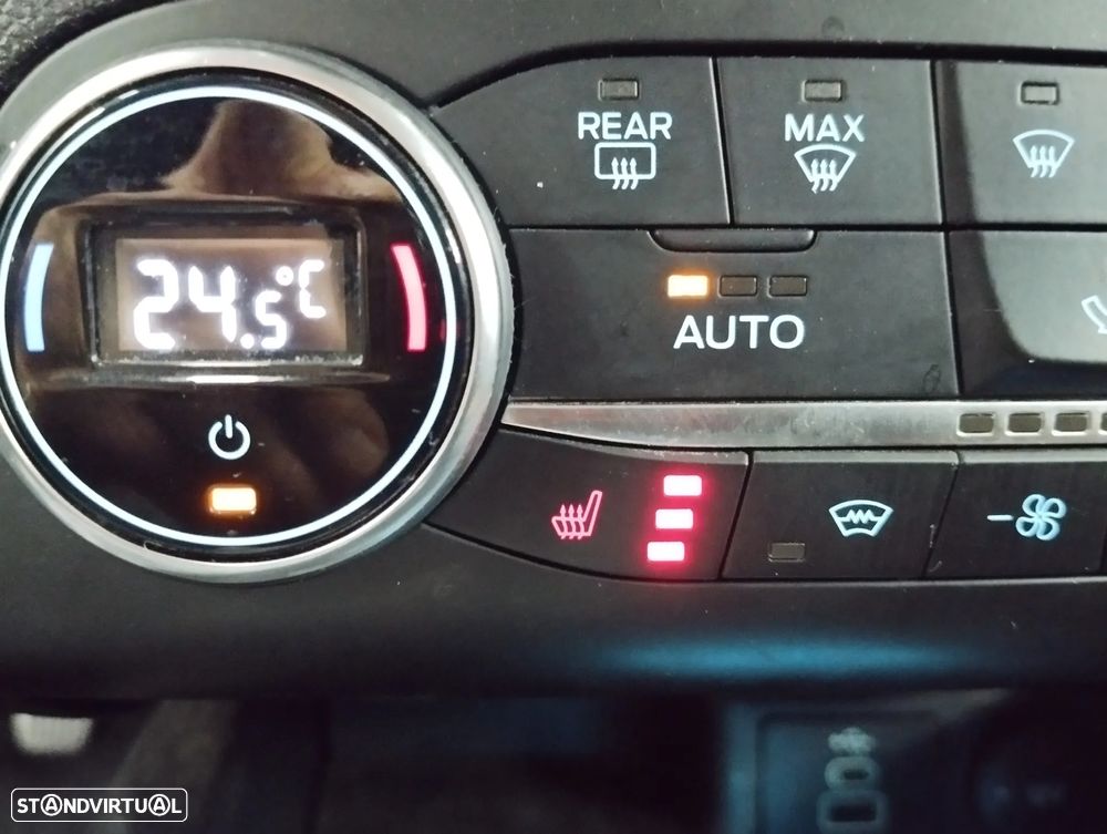 Ford Focus SW 1.0 EcoBoost MHEV Active - 37