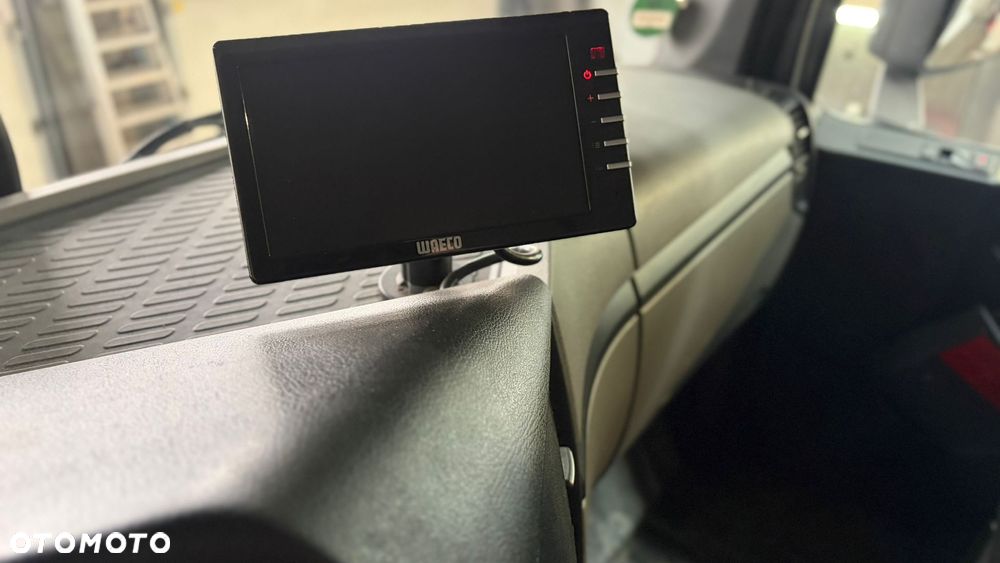 Mercedes-Benz 2543 - 8