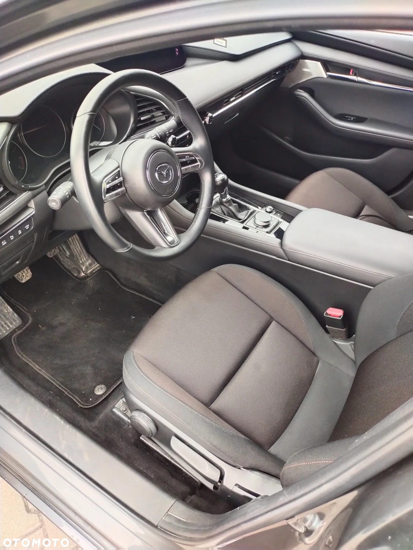 Mazda 3 SKYACTIV-X 2.0 M-Hybrid - 24