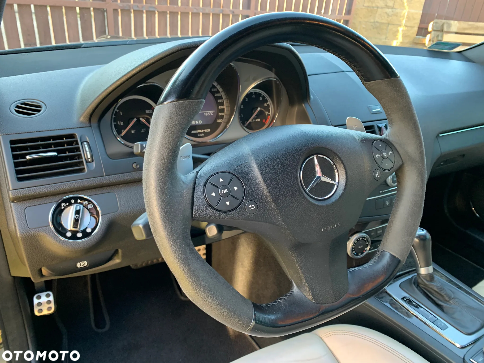 Mercedes-Benz Klasa C 63 AMG T 7G-TRONIC Performance Plus SPORT EDITION - 24
