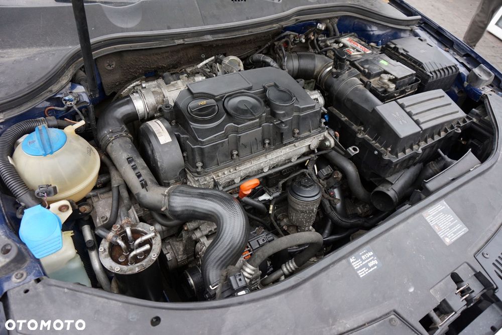 VOLKSWAGEN PASSAT B6 KOMBI 2006 LA5E 2.0 TDI BMP 140KM JLU GRANATOWY na części - 10