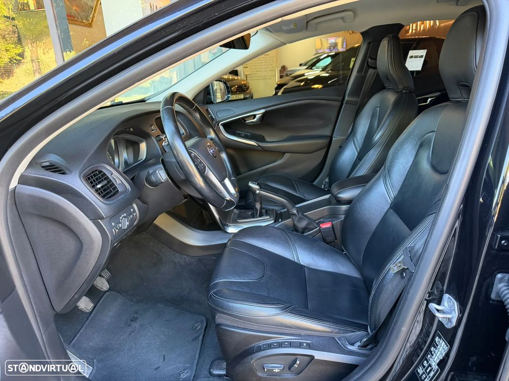 Volvo V40 D4 Summum - 13