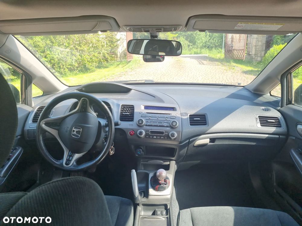 Honda Civic 1.8 Executive - 11