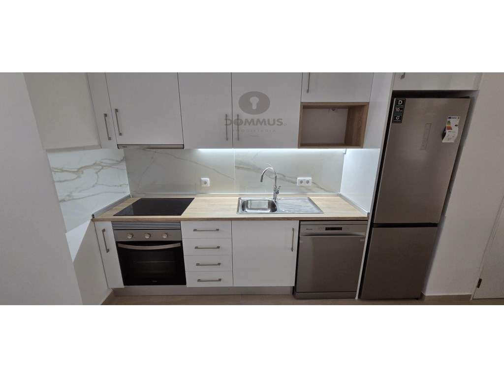 Apartamento T2 Remodelado centro de Faro - Grande imagem: 2/18