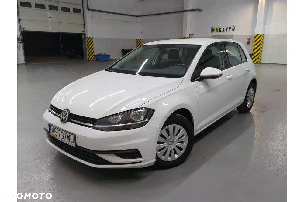 Volkswagen Golf - 1