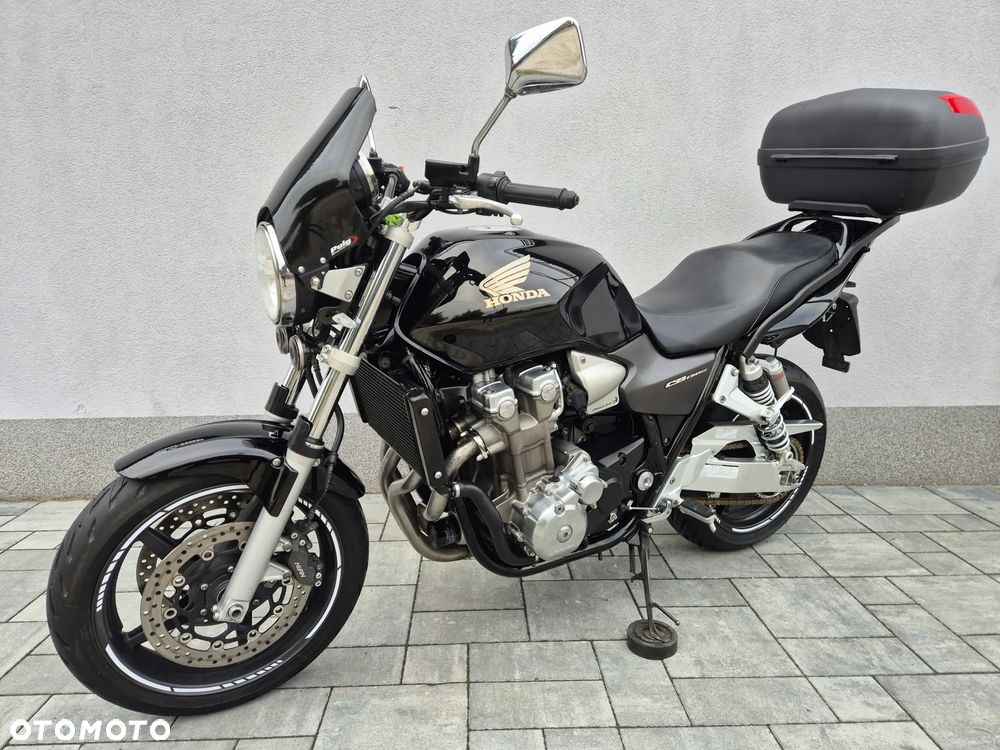 Honda CB - 16