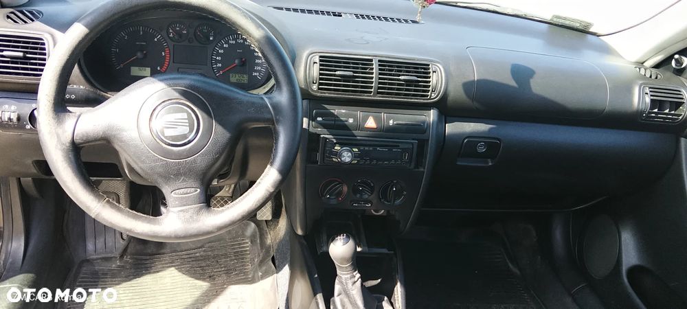 SEAT TOLEDO - 7