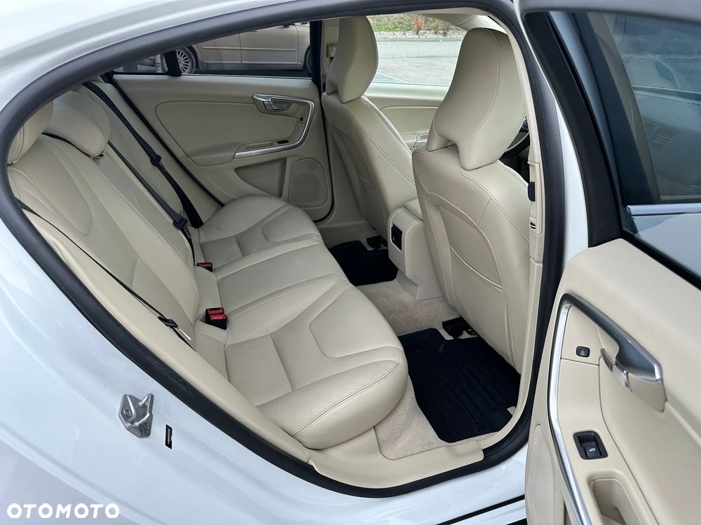 Volvo S60 T5 Drive-E Summum - 21