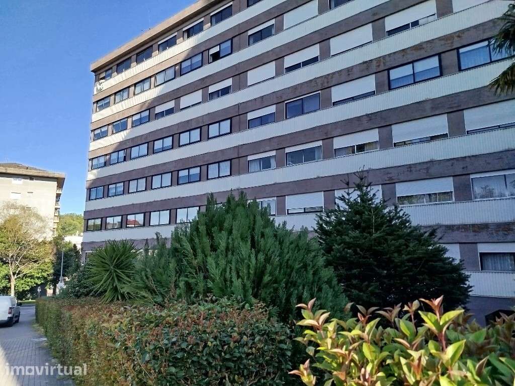 Apartamento T3+1 no Centro da Cidade - Como Novo! - Grande imagem: 2/25