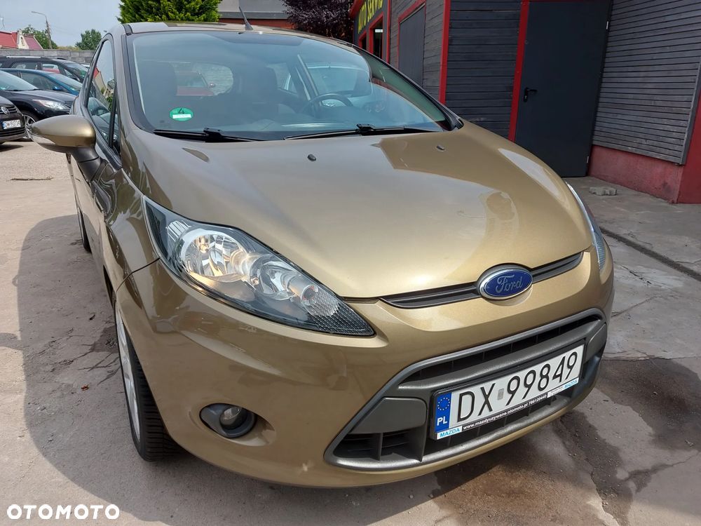 Ford Fiesta 1.4 Autom Champions Edition - 37