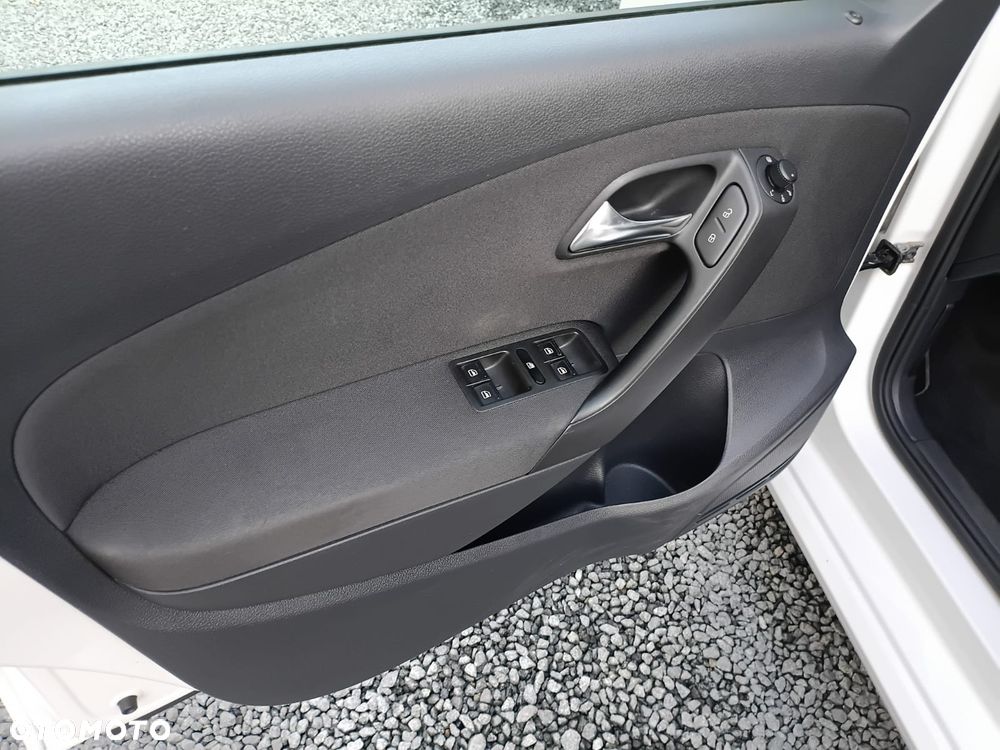 Volkswagen Polo 1.4 Team - 10