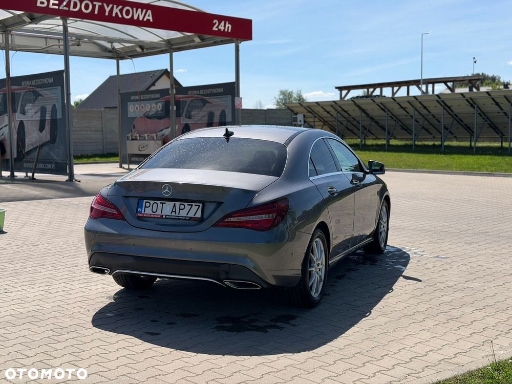 Mercedes-Benz CLA 220 d 7G-DCT - 4