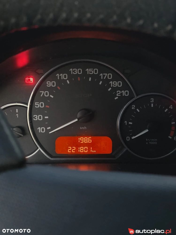 Peugeot 1007 1.6 HDI Sporty - 6