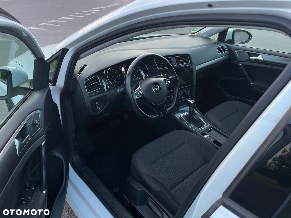 Volkswagen Golf e-Golf - 8