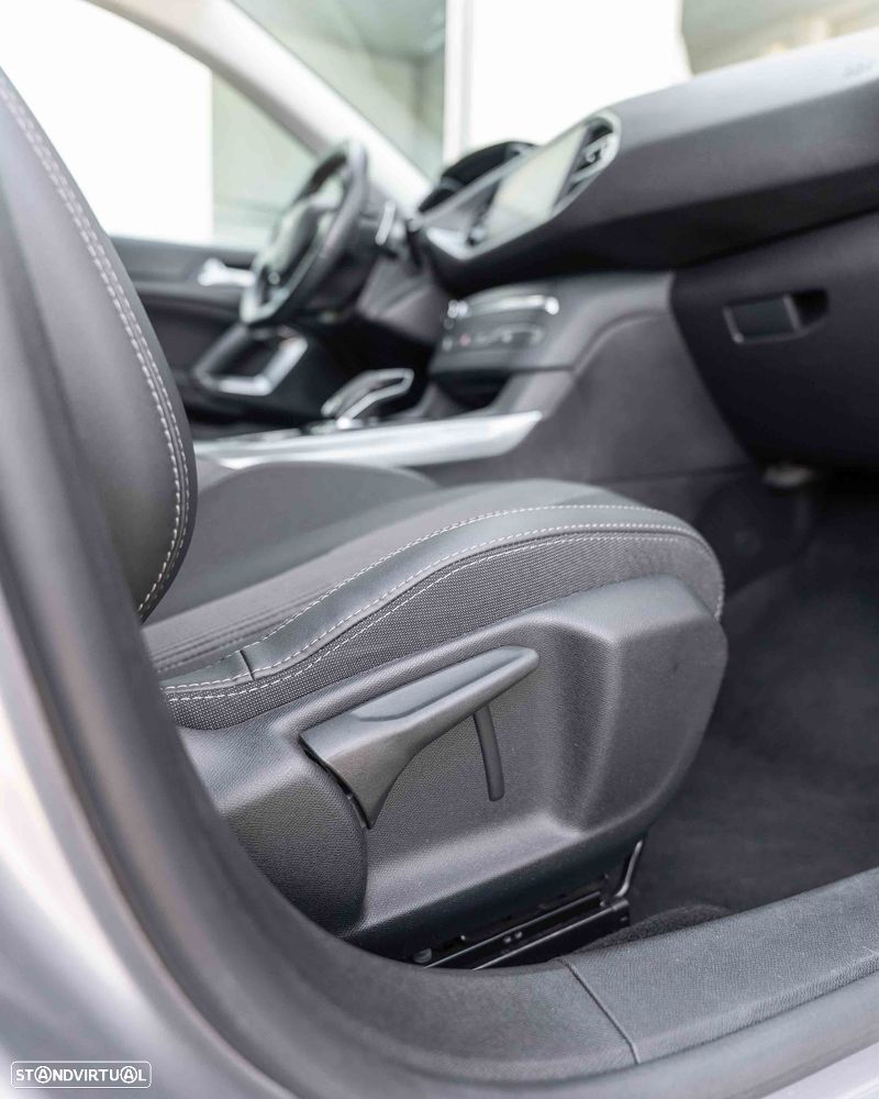 Peugeot 308 PureTech 130 GPF EAT8 Stop & Start Allure - 28