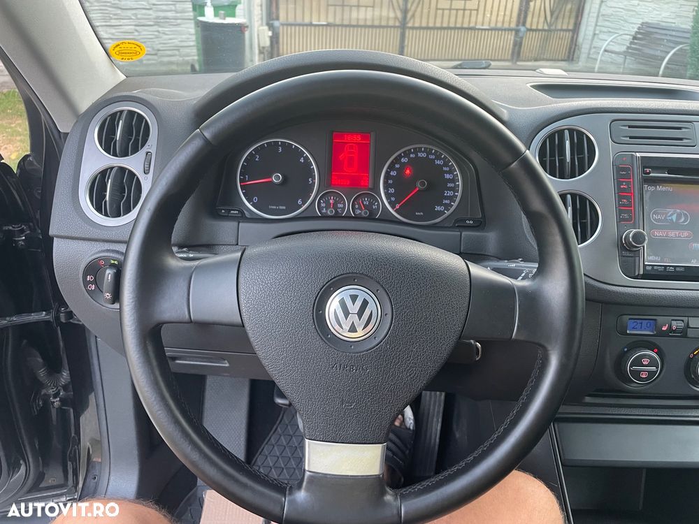 Volkswagen Tiguan - 27