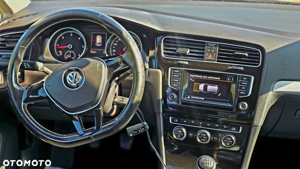 Volkswagen Golf 2.0 TDI BMT Highline - 12