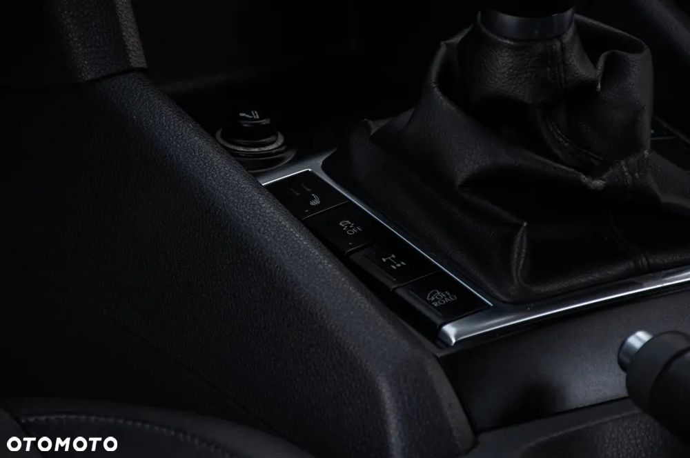 Volkswagen Amarok 2.0 BiTDI 4MOTION BMT Dark Label - 9