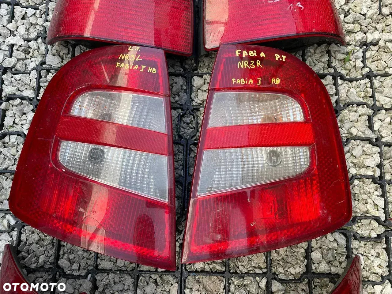 SKODA LAMPY LAMPA TYŁ TYLNE PRAWE LEWE - 3
