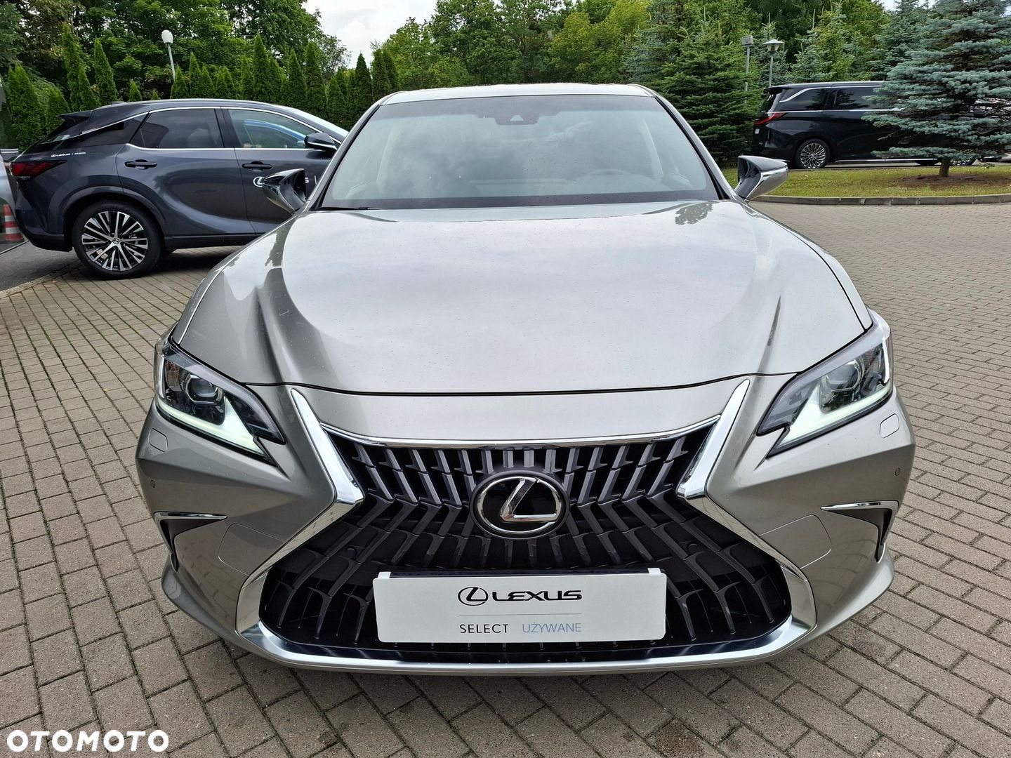 Lexus ES - 8