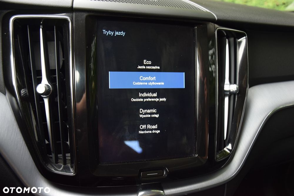 Volvo XC 60 B4 D AWD Geartronic Inscription - 26