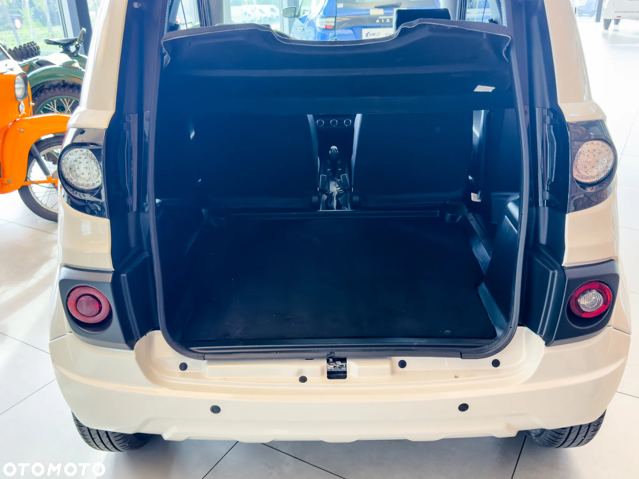 Microcar M.GO - 16