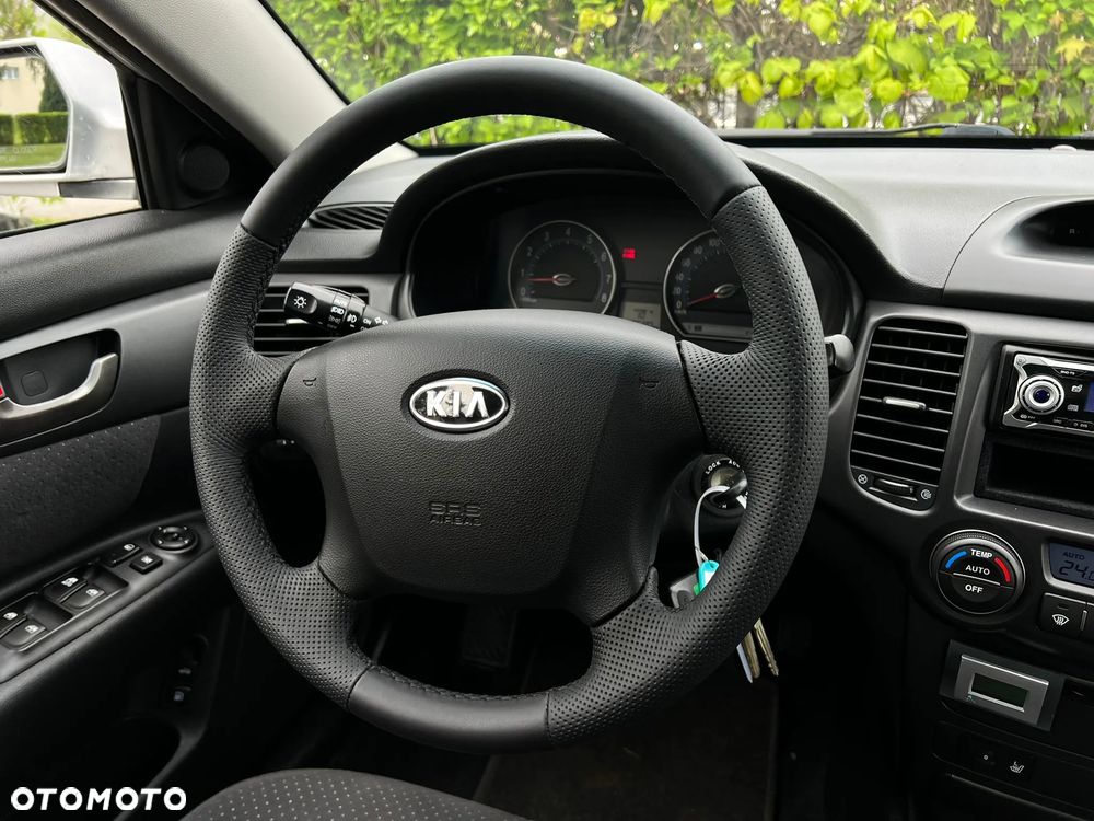 Kia Magentis 2.0 Platinium - 23