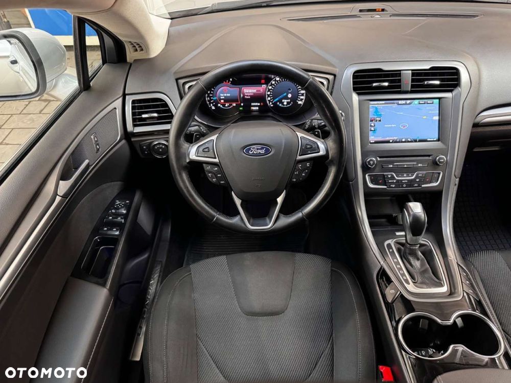 Ford Mondeo 2.0 TDCi Titanium PowerShift - 25
