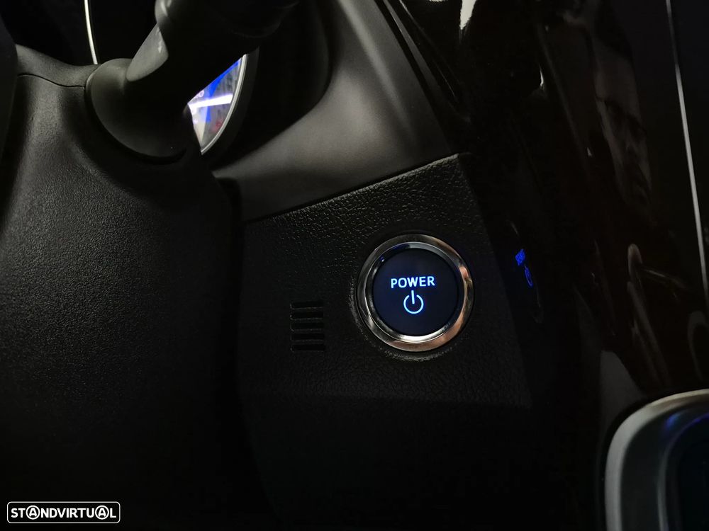 Toyota Auris Touring Sports 1.8 HSD Comfort +P.Techno+P.Sport - 19