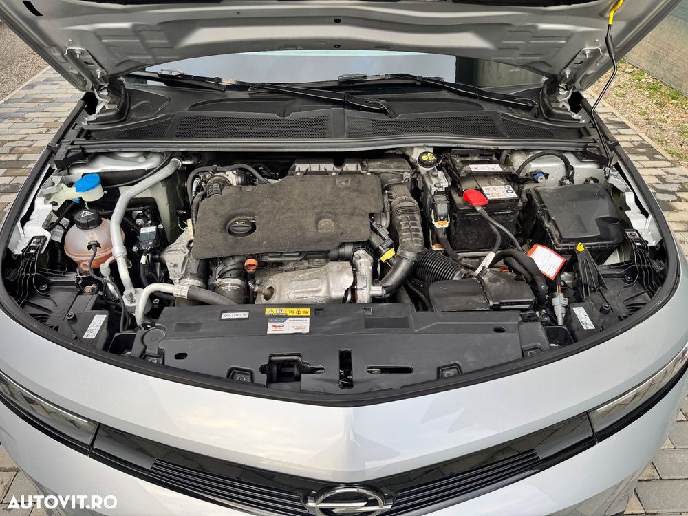 Opel Astra 1.5 D Automatik Business Elegance - 11