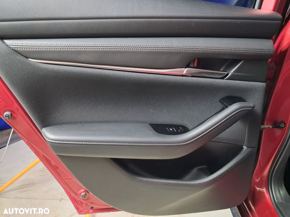 Mazda 3 - 25