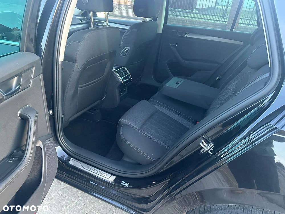 Skoda Superb 2.0 TDI SCR 4x4 Style DSG - 15