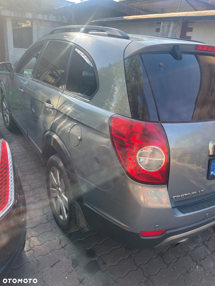 Chevrolet Captiva 2.0 4WD 7 Sitzer Automatik LT Exclusive - 7