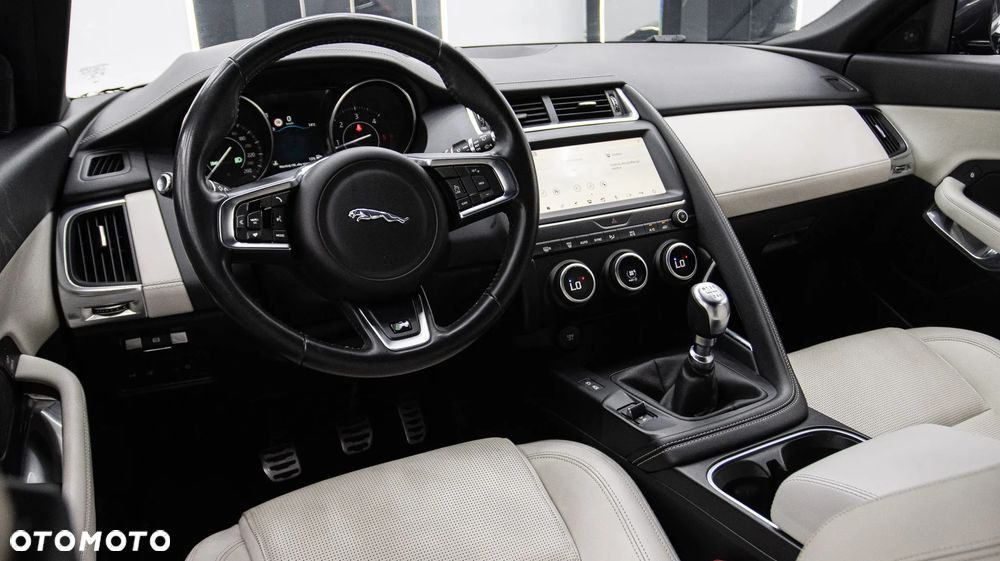 Jaguar E-Pace 2.0 i4D FWD R-Dynamic S - 15