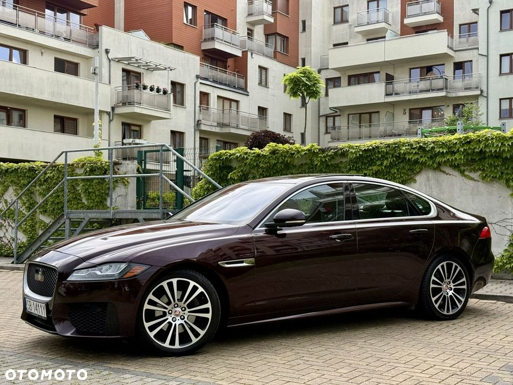 Jaguar XF - 16