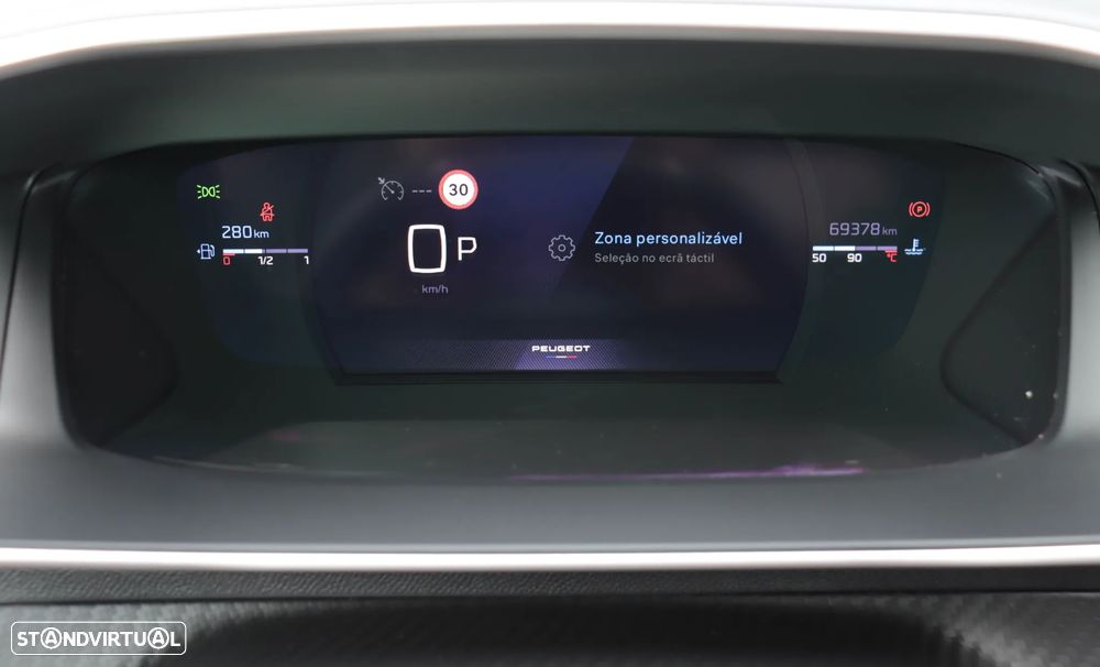 Peugeot 2008 PureTech 130 EAT8 GT - 10