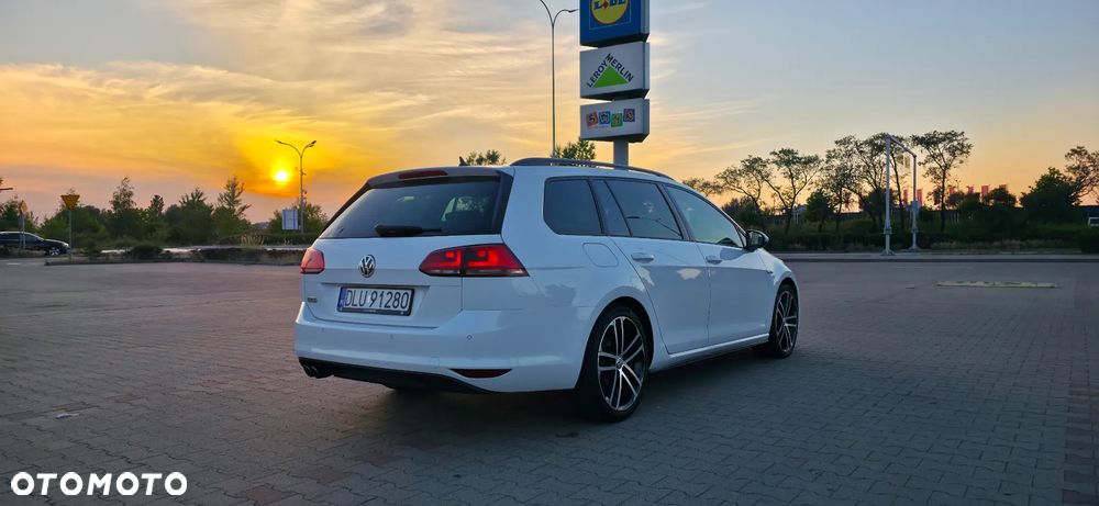 Volkswagen Golf - 16