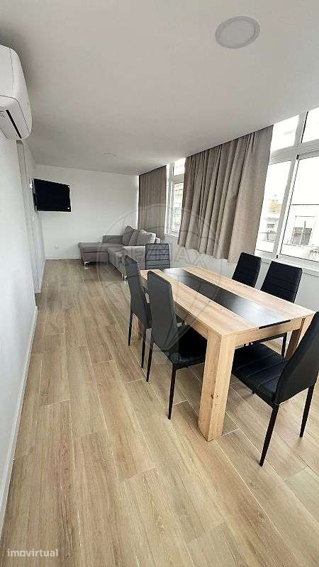 Apartamento T6 para venda - Grande imagem: 2/23