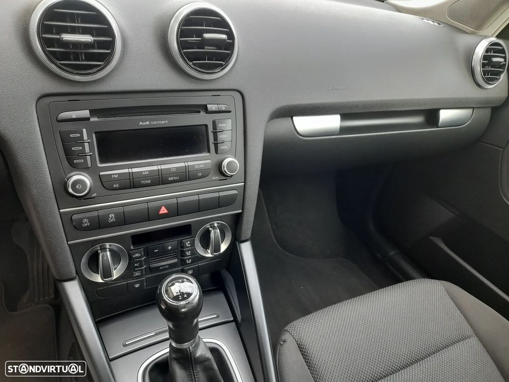 Audi A3 Sportback 1.6 TDI Attraction - 10