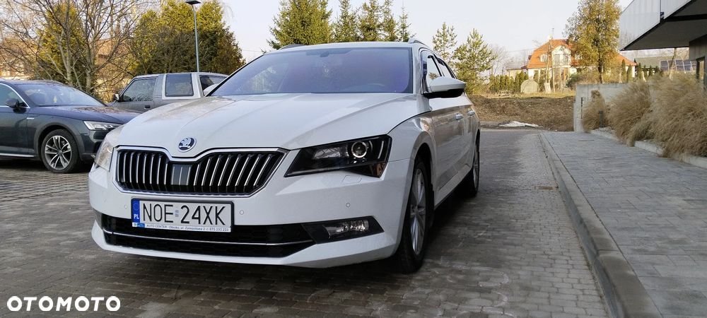 Skoda Superb 2.0 TDI DSG Sportline - 15