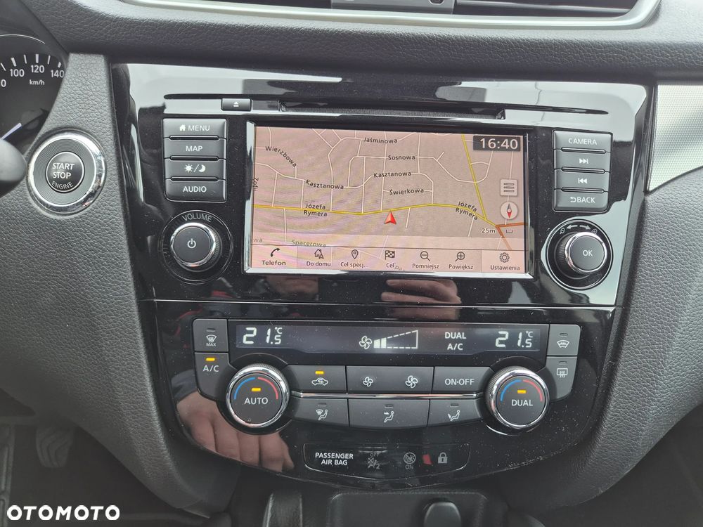 Nissan Qashqai 1.3 DIG-T N-Connecta - 15