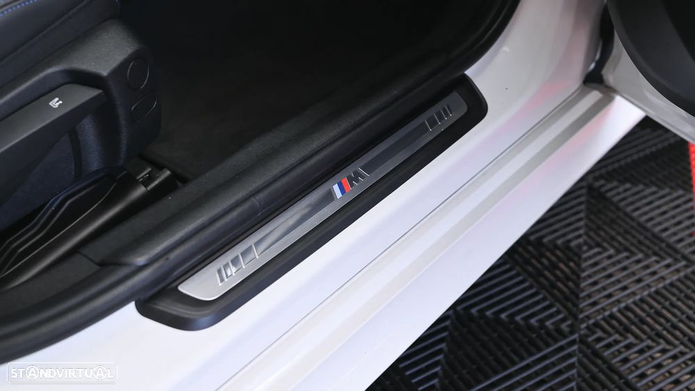 BMW 330 e Aut. M Sport - 43