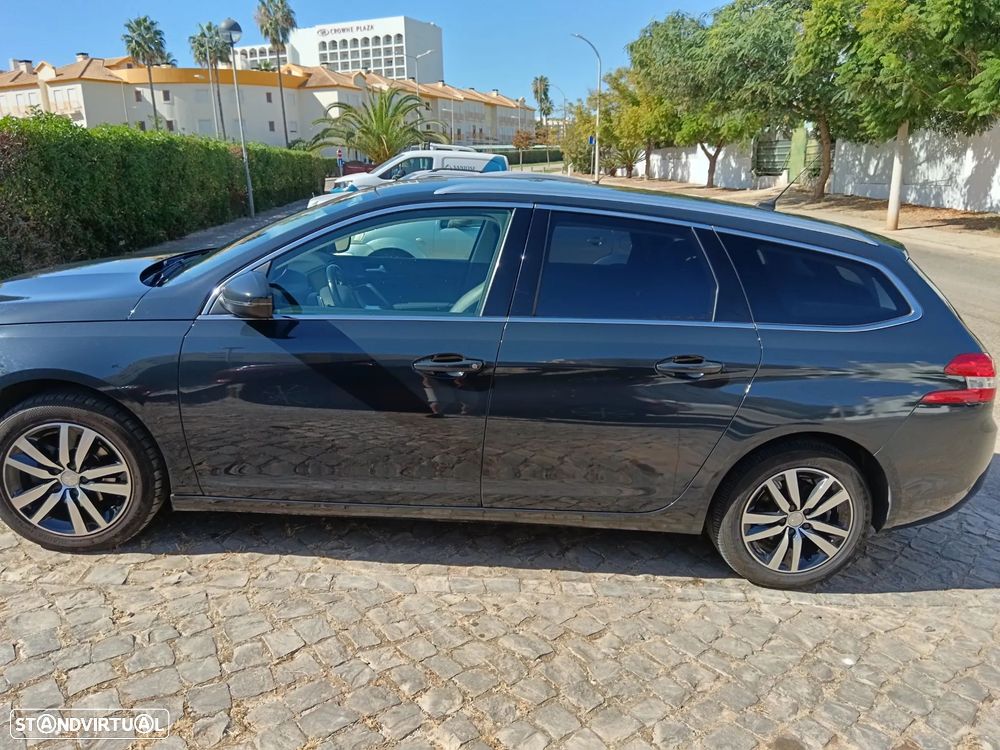 Peugeot 308 - 4