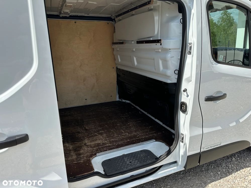 Renault Trafic - 16