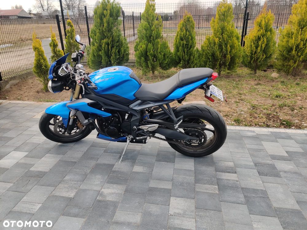 Triumph Street Triple - 3